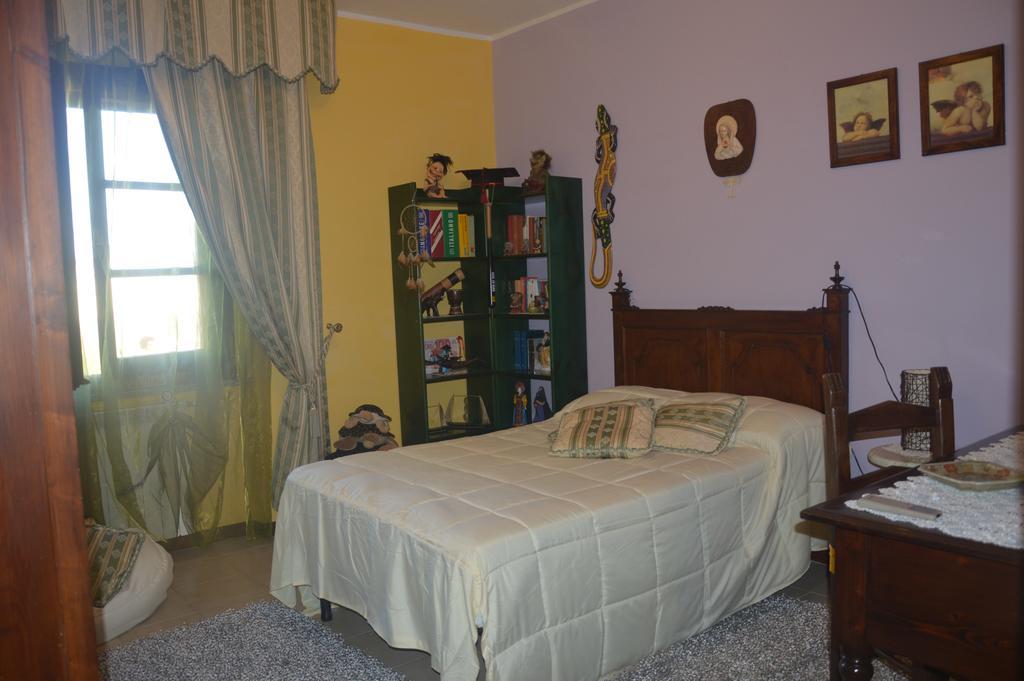 أربورْيا B&B Fra E Fe الغرفة الصورة